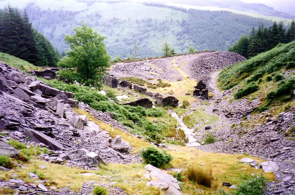 * [Pic 1] Minllyn Quarry - Upper Mills level (1995) *
