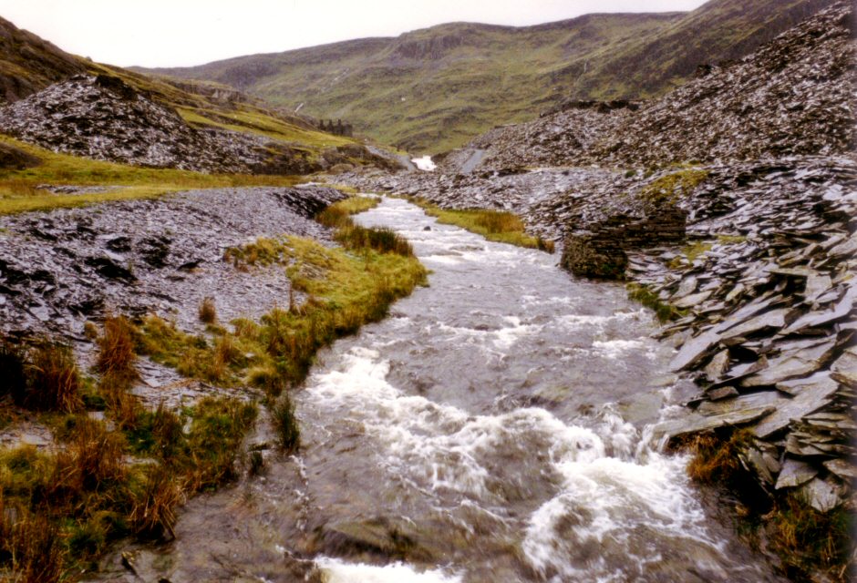 * [Pic 31] Cwmorthin Quarry - Afon Cwmorthin (1987) *