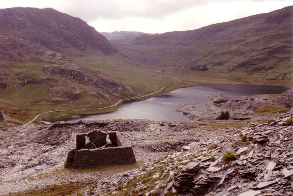 * [Pic 25] Cwmorthin Quarry - 'Beau Geste Fort' (1988) *